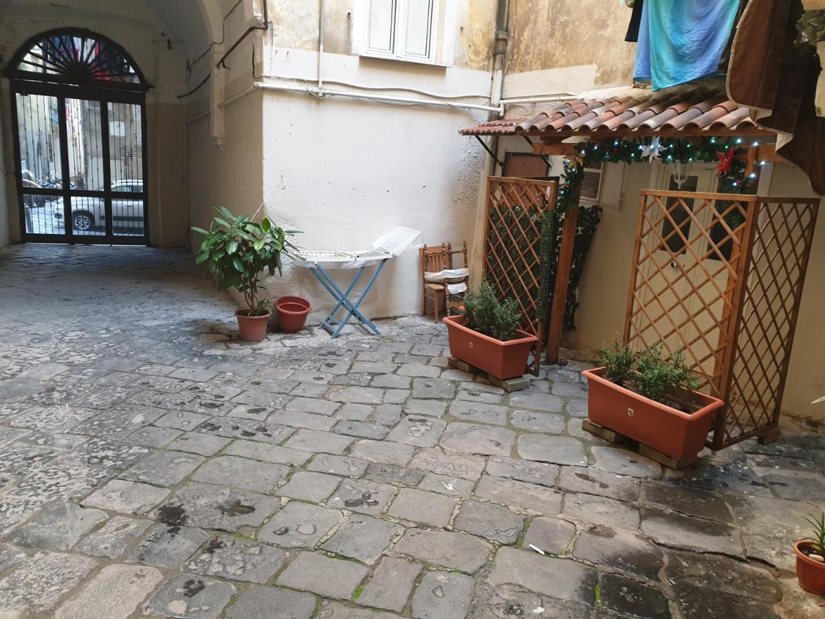 Ciro E Lucia Apartment Napoli Bagian luar foto